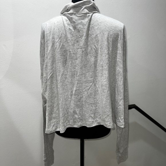 Bucket List Typically Basic Oversized Crop Shacket in Heather Grey - Picture 10 of 13